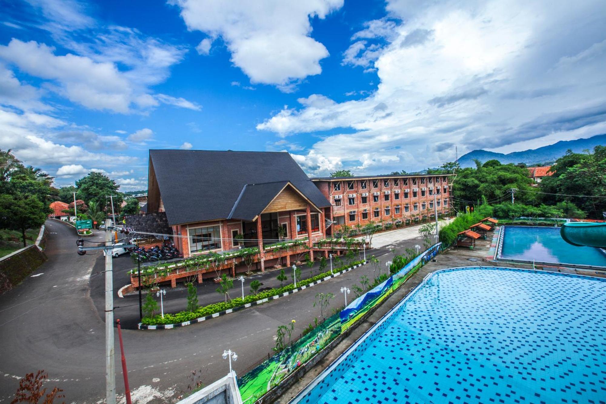 Grand Mulya Hotel Bogor Esterno foto