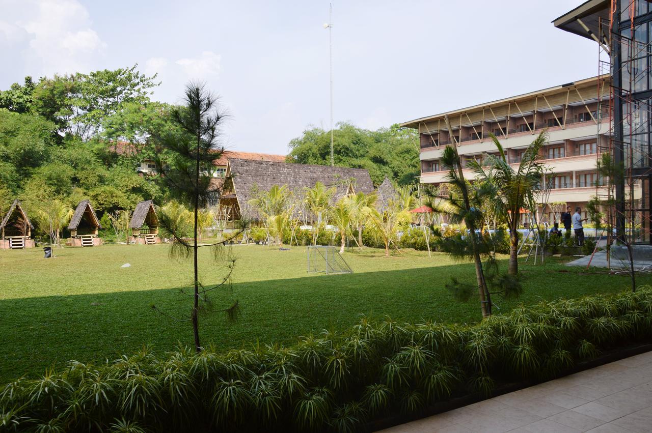 Grand Mulya Hotel Bogor Esterno foto